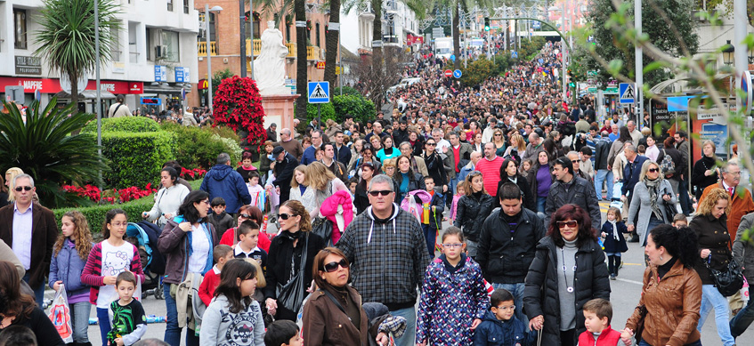 Arrastre de Latas Reyes Magos Algeciras