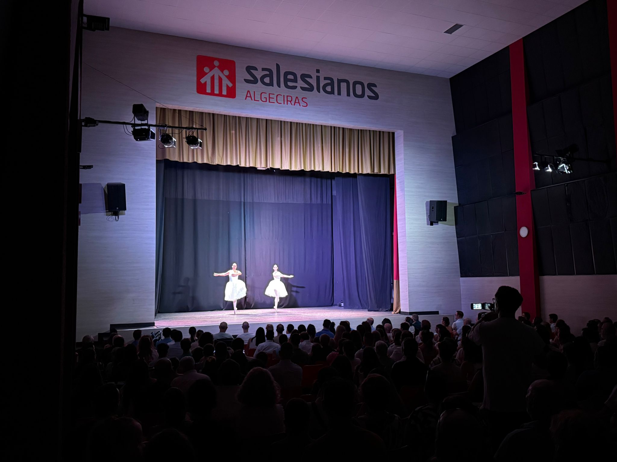 SALESIANOS DANZA FOTO 1